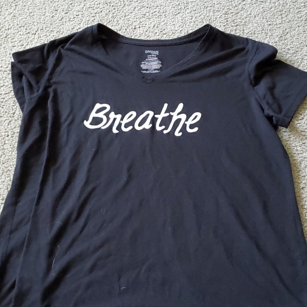 Black "breathe" t-shirt